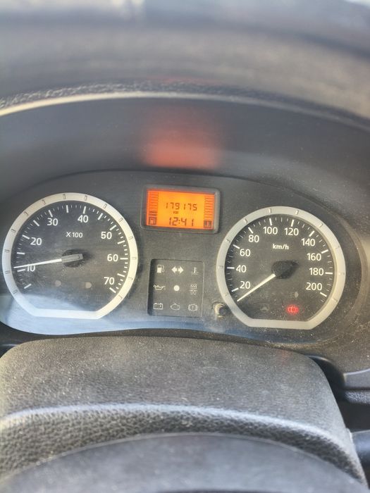 Logan 2005 1.6 mpi