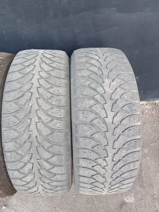 Зимние шины продам