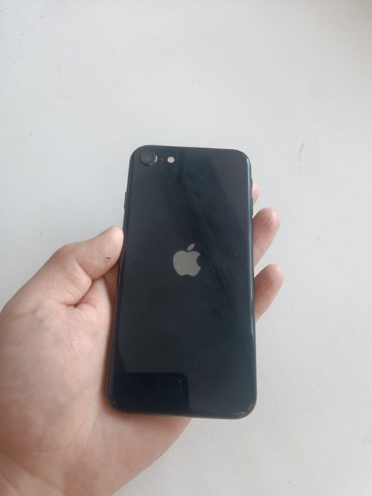 айфон se 2022 срочно