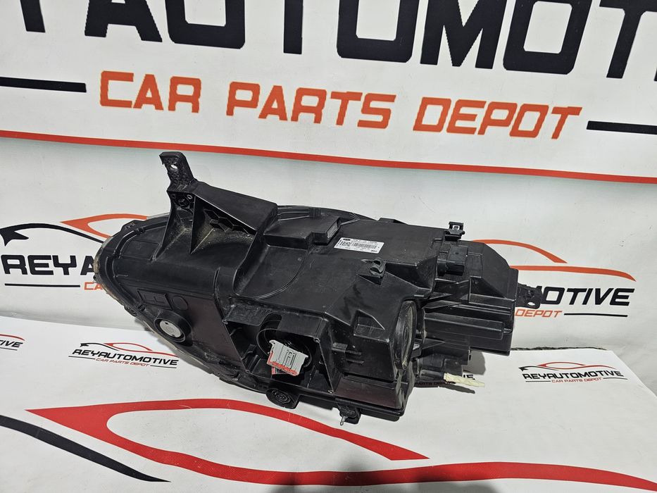 Far dreapta full led Ford Puma cod L1TB-13E014-AH
