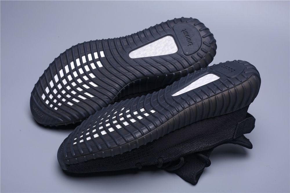 Маратонки Adidas Yeezy рефлектив