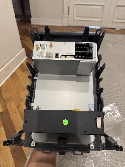 Продаю монитор, экран для LC200