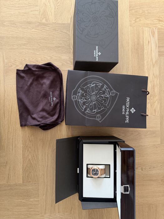 Часы Patek Philip Nautilus