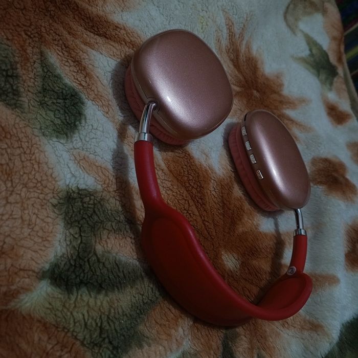 Наушники P9 красные Новые