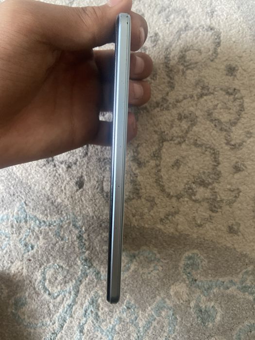 Продам Vivo Y21