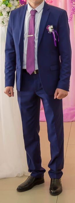 Костюм мужской темно синий