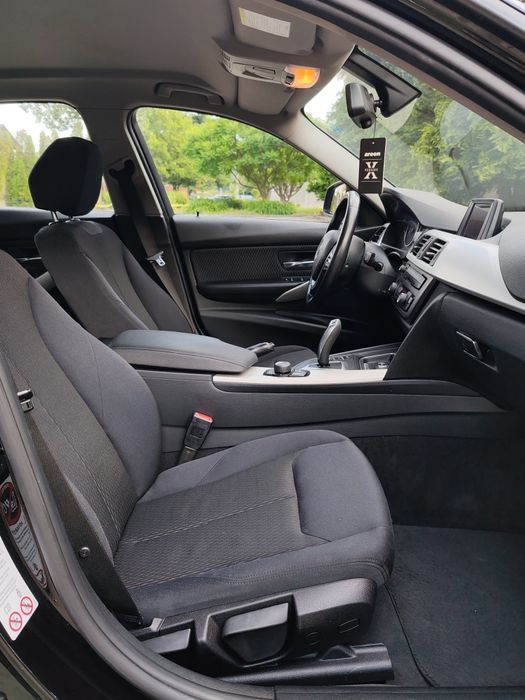 BMW F30 2.0d 116cp automat 2013
