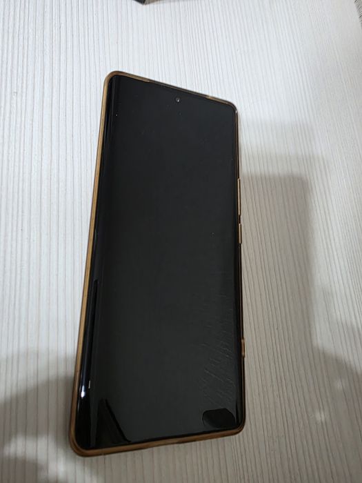 Продам андроид VIVO V30