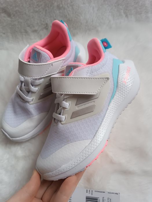 Нови детски обувки