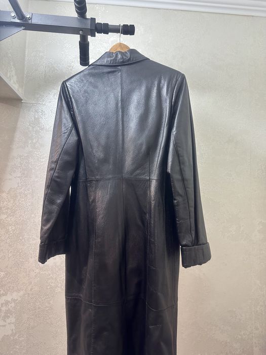 Продам кожаный плащ