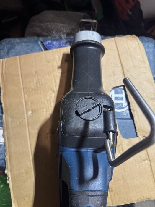 Fowrastrau sabie Bosch gsa 18-32 cu turatie reglabila