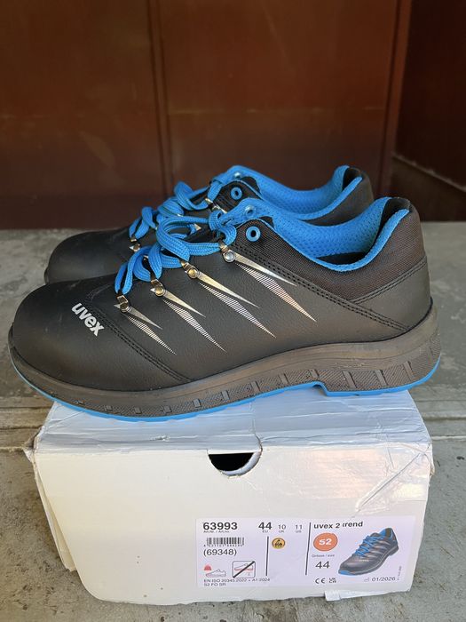 Vand pantofi protectie Uvex marimea 44