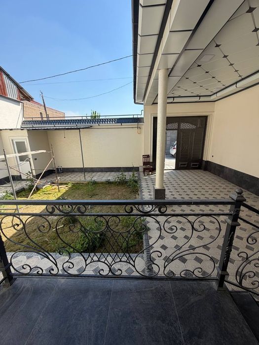 Продаётся Участок Дом Чартак махалля 4 Ком  2,2 сотки Янги Хаёт