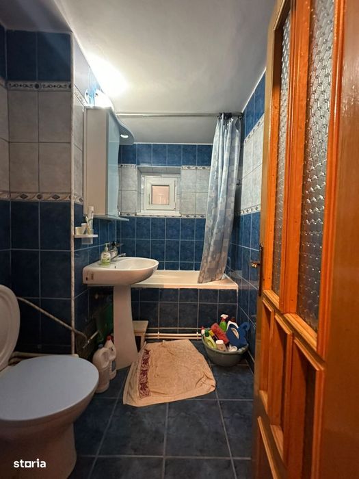- Buzaului B-uri! Apartament 3 camere, etaj 2.