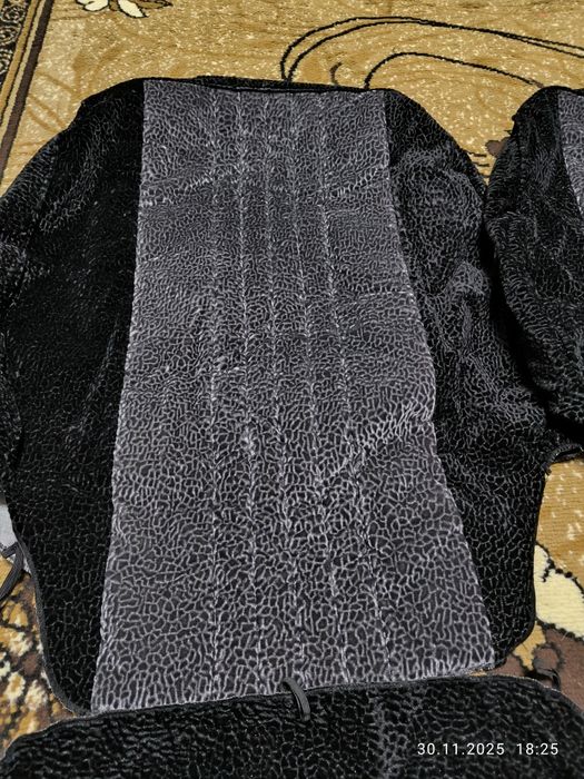 Продам чехлы на авто