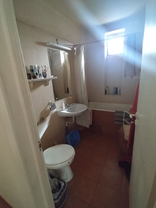 Apartament 2 camere semidecomandat