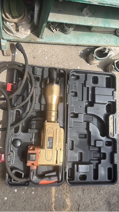 Отбойник, перфораторы, электроинтрументы, трамбовки