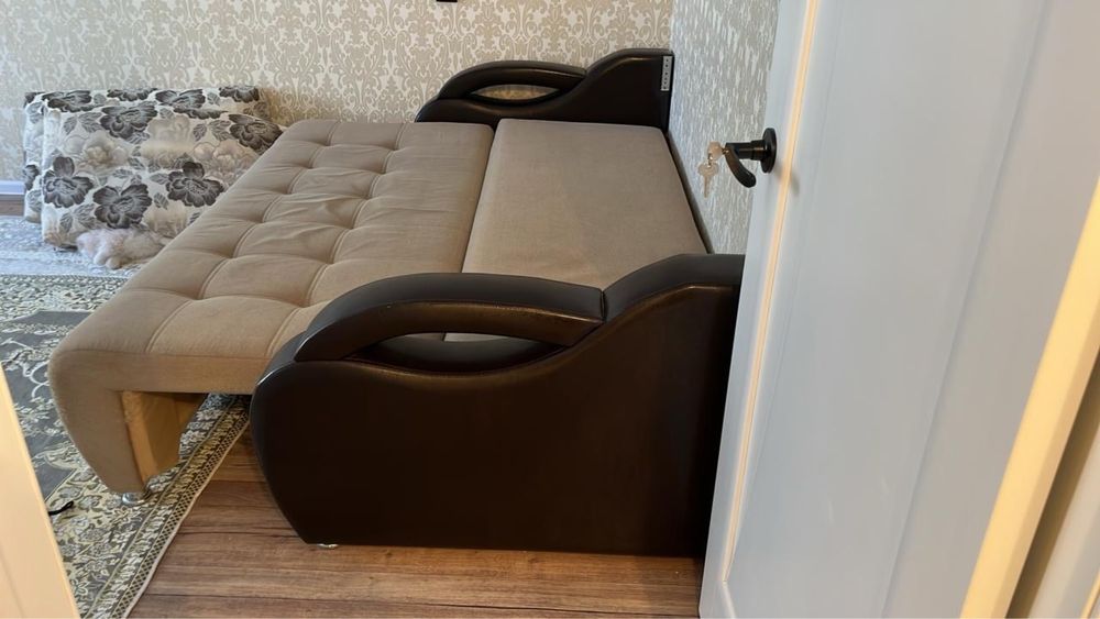 Продам хороший диван срочно