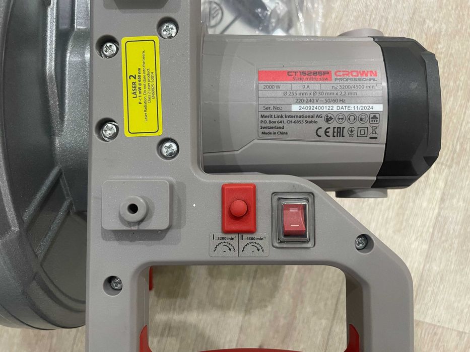 пила торцовочная CROWN СТ15285Р