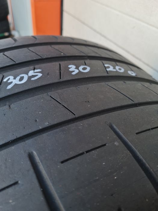 Летни гуми 2 броя PIRELLI Pzero 305 30 R20 дот 1123