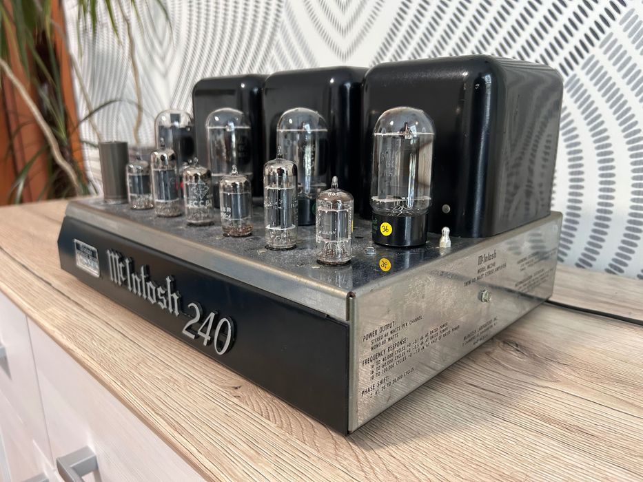 McIntosh MC240 amplificator putere lampi GE, Telefunken, NEC (1969)