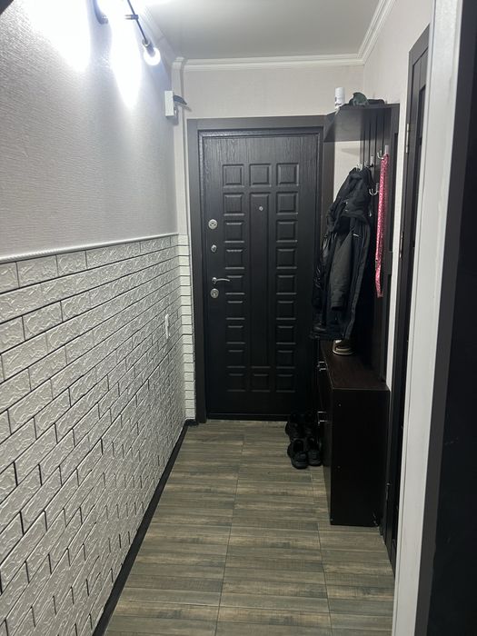 Продам 2-ком кв. 7мкр