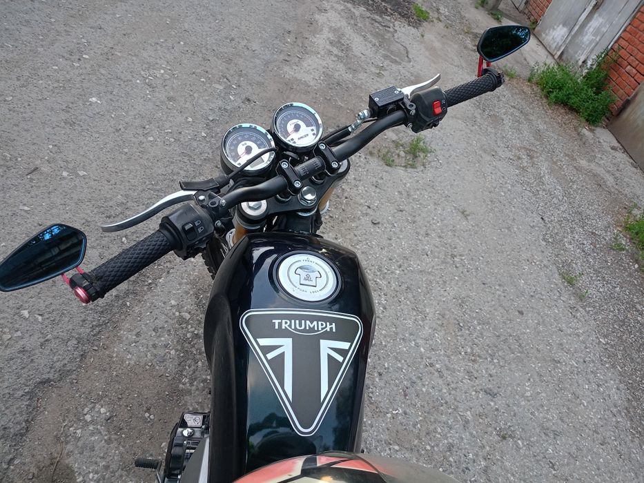 Продам Racer Triumph