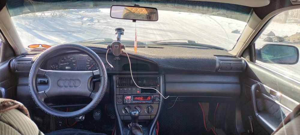 Продам срочно Ауди 100 с4