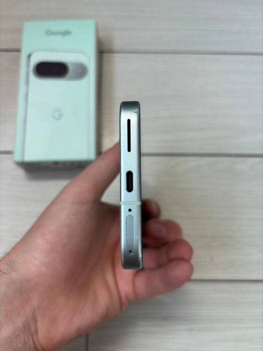 Vând pixel 9 128gb