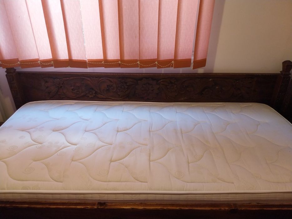 РАМКИ за легло с дърворезба