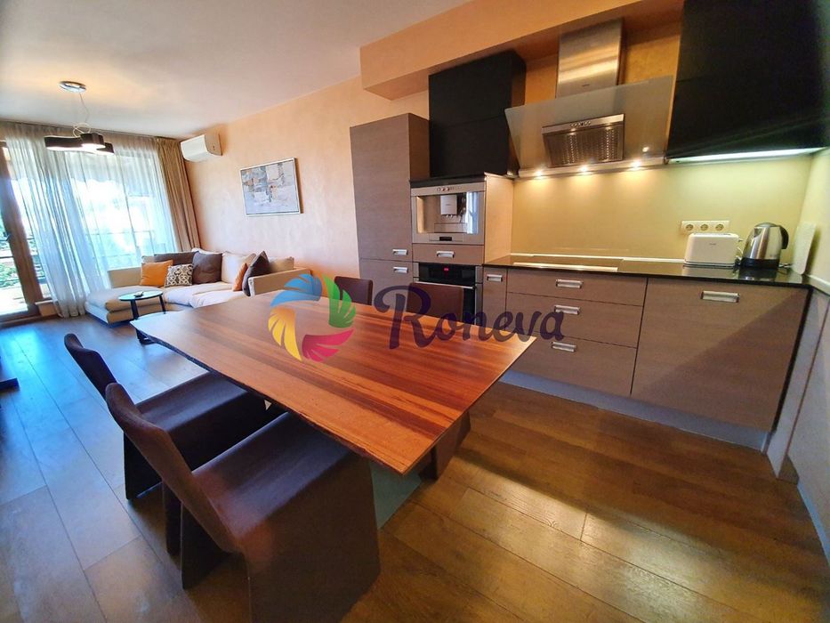 Луксозен тристаен апартамент в близост до морския бряг м-т Евксиноград