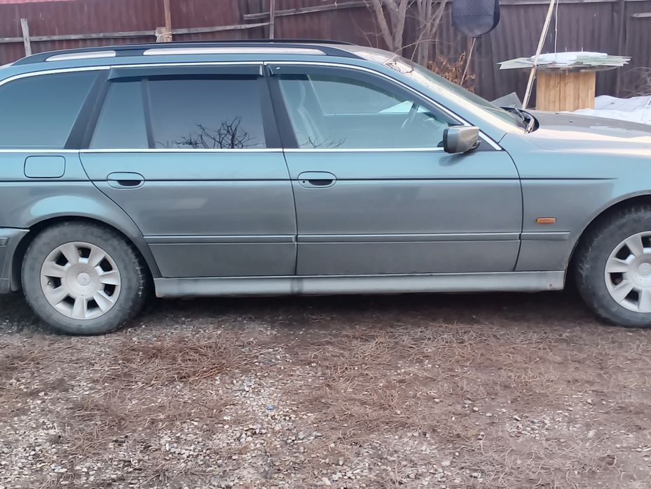 Продам БМВ е 39 газ бензин