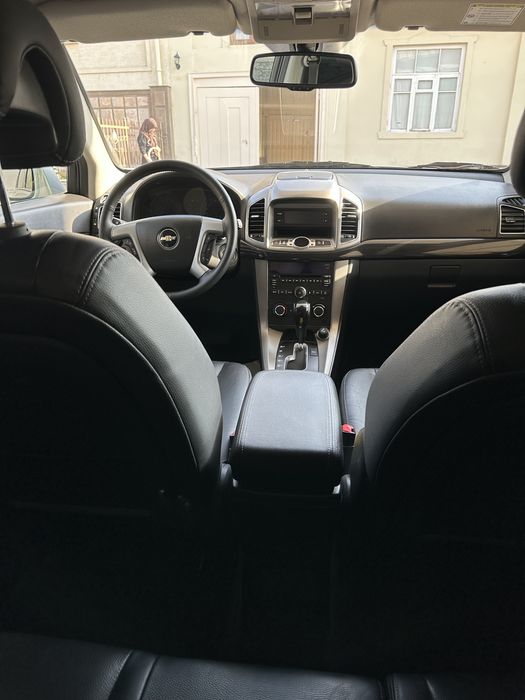 Captiva 2012 yil Srochna sotiladi