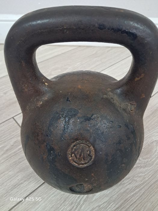 Гиря 32 кг производства СССР.