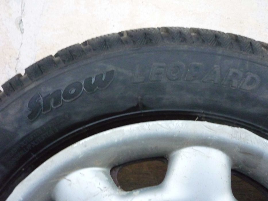 Volkswagen Golf 3 sau Volkswagen Vento ROTI COMPLETE IARNA