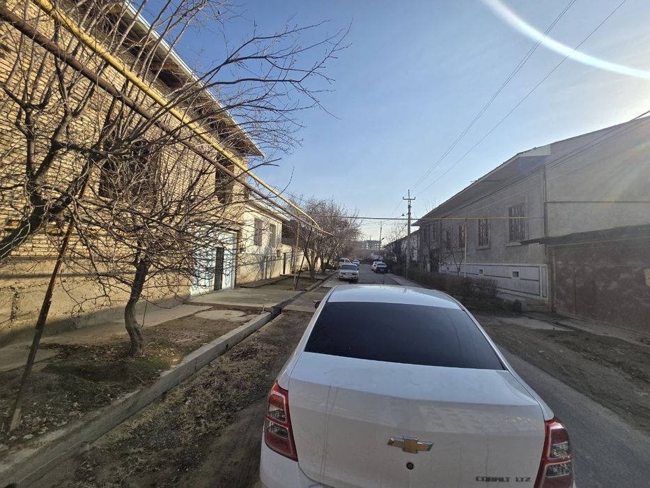 Xasanboy postdan 400 metr kirganda yer sotiladi