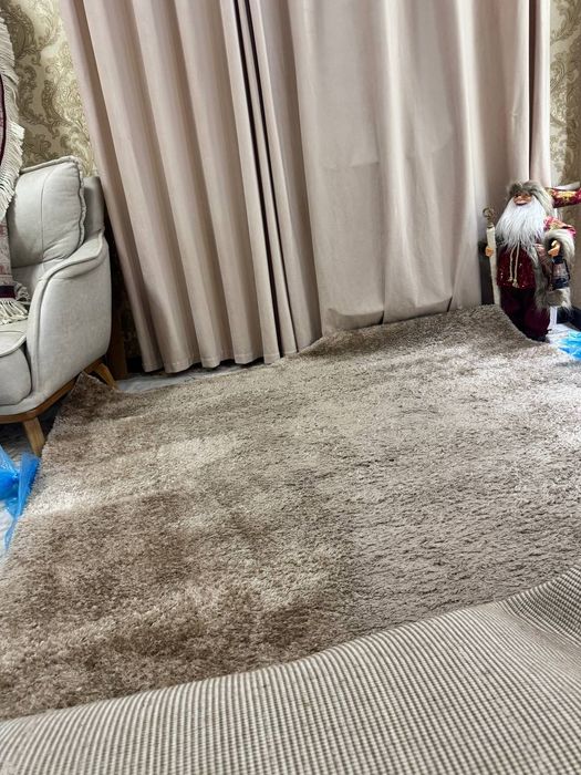 Продаю ковёр новый