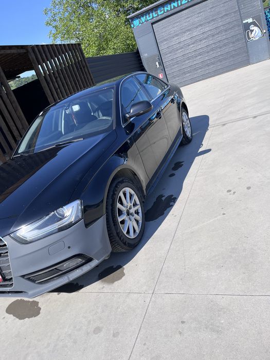Audi A4 B8 an2012