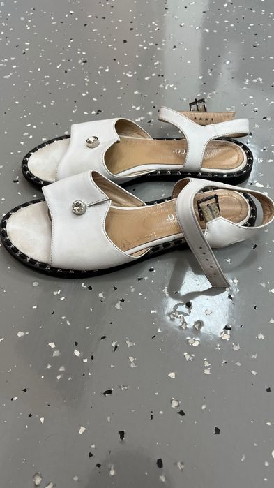 Продам летние сандали