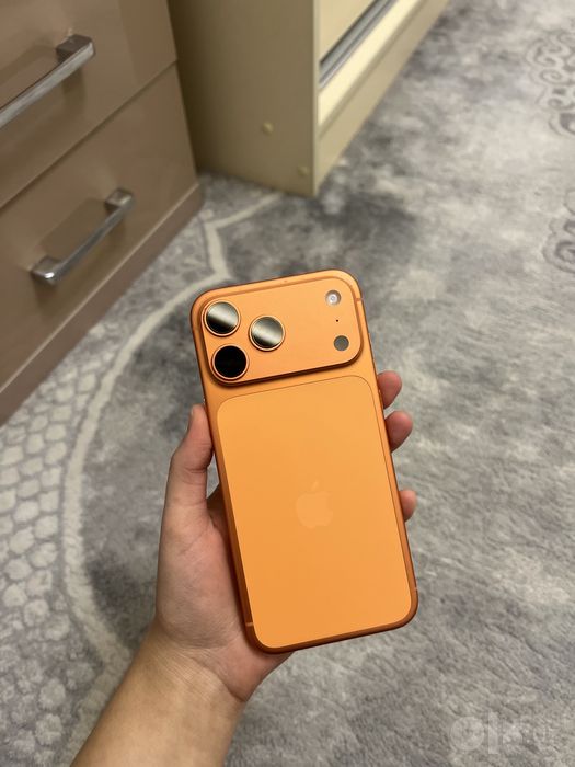 17 pro max  256gb idealniy sotiladi srochna