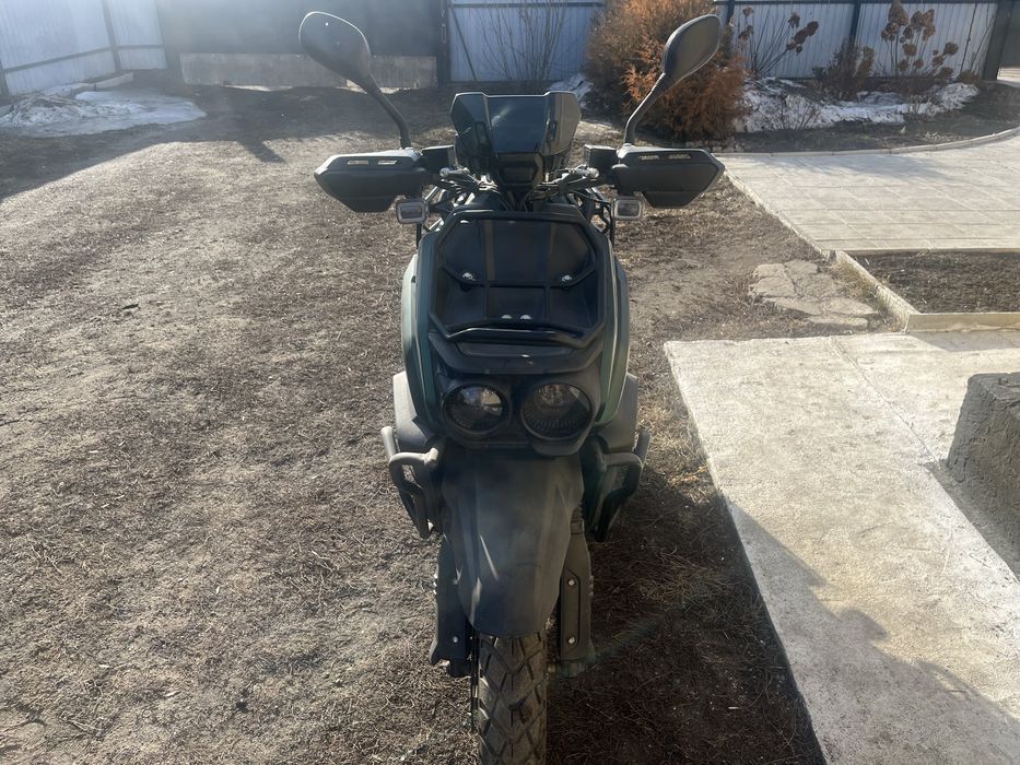 Продам скутер танк 150