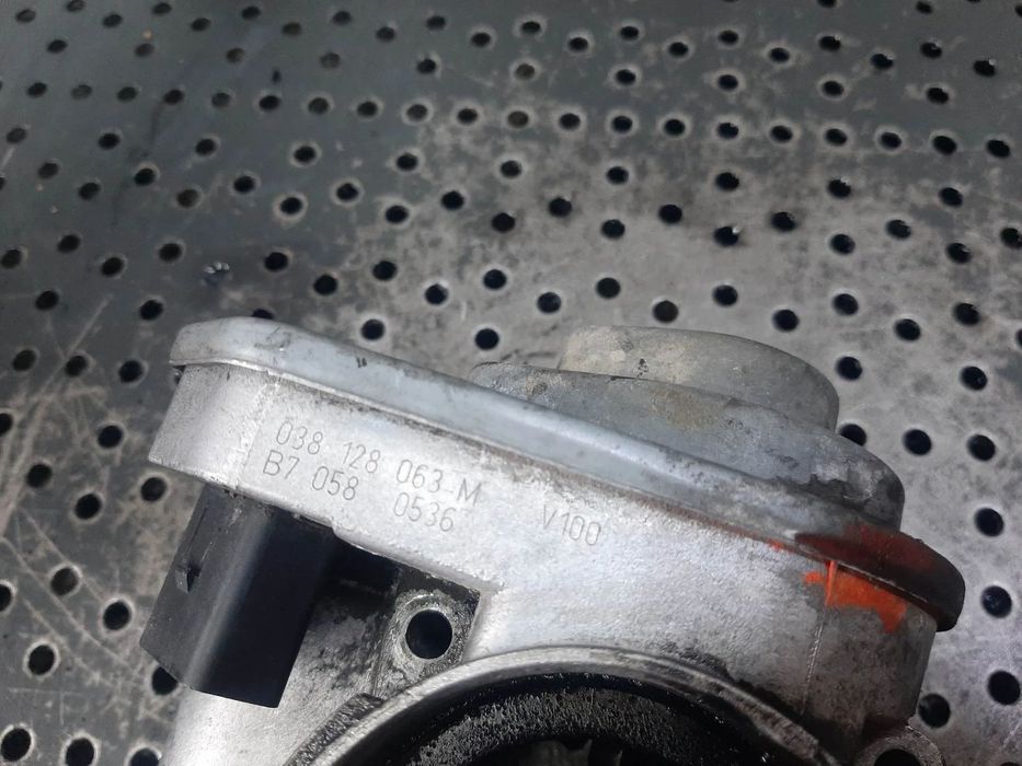 clapeta acceleratie 1.9 tdi  seat ibiza cordoba vw touran polo 9n skoda fabia  038128063m