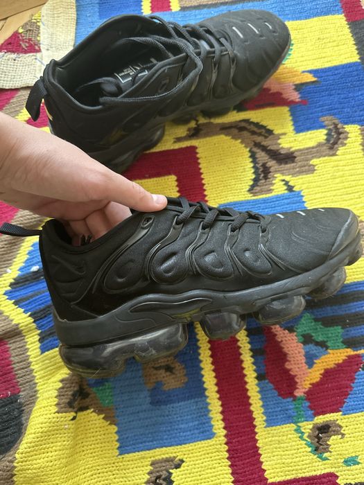 NIKE Air Vapormax Plus