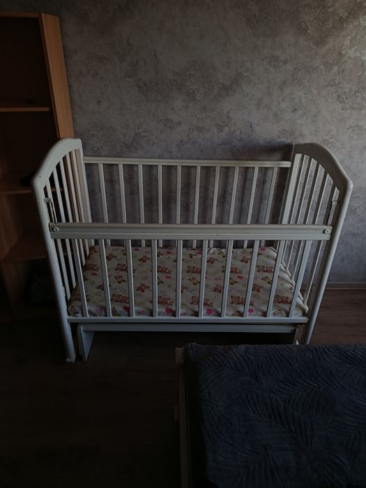 Детская кроватка