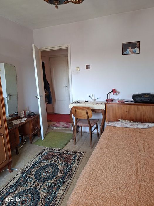 Apartament 4 camere Rovine