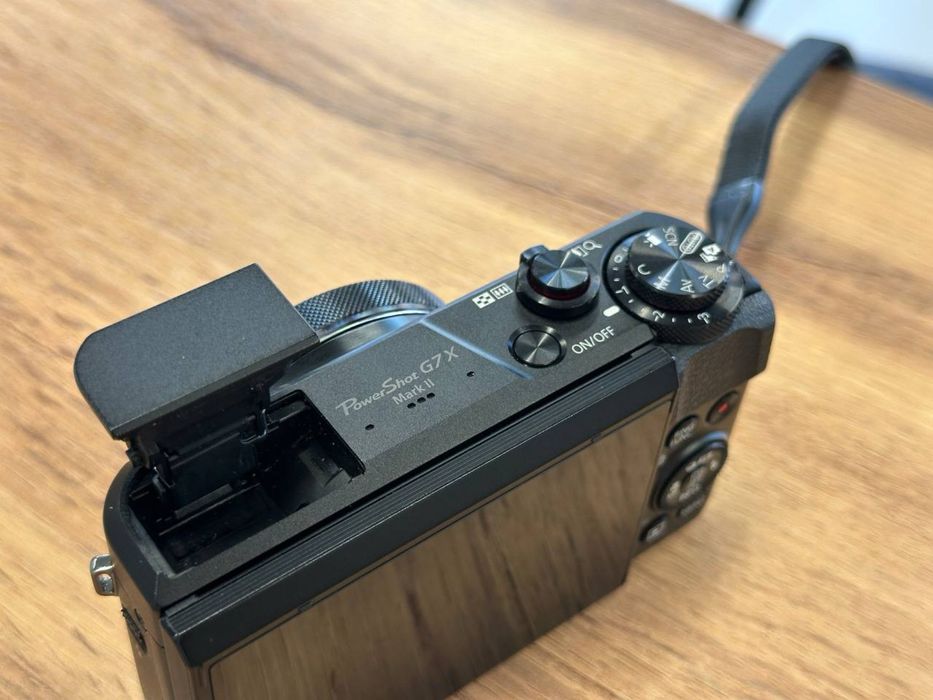 Canon G7X Mark II