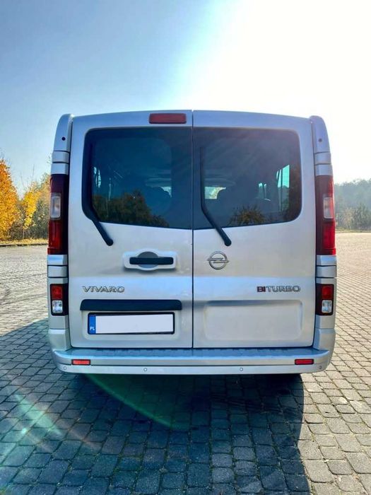 8+1 местен Автомобил под наем за всяка екскурзия. Миниван под наем