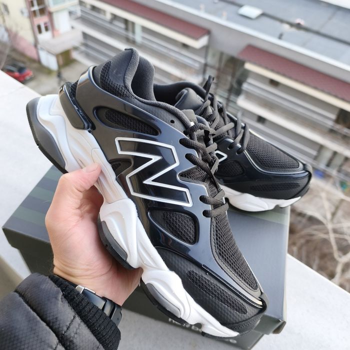 New Balance 9060 Black and White 42