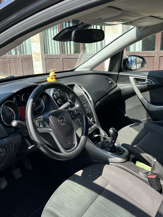 Opel Astra J Sports Tourer