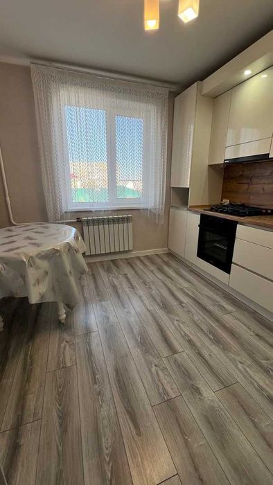 Продам 3 ком. квартиру. Район 19 мкр.